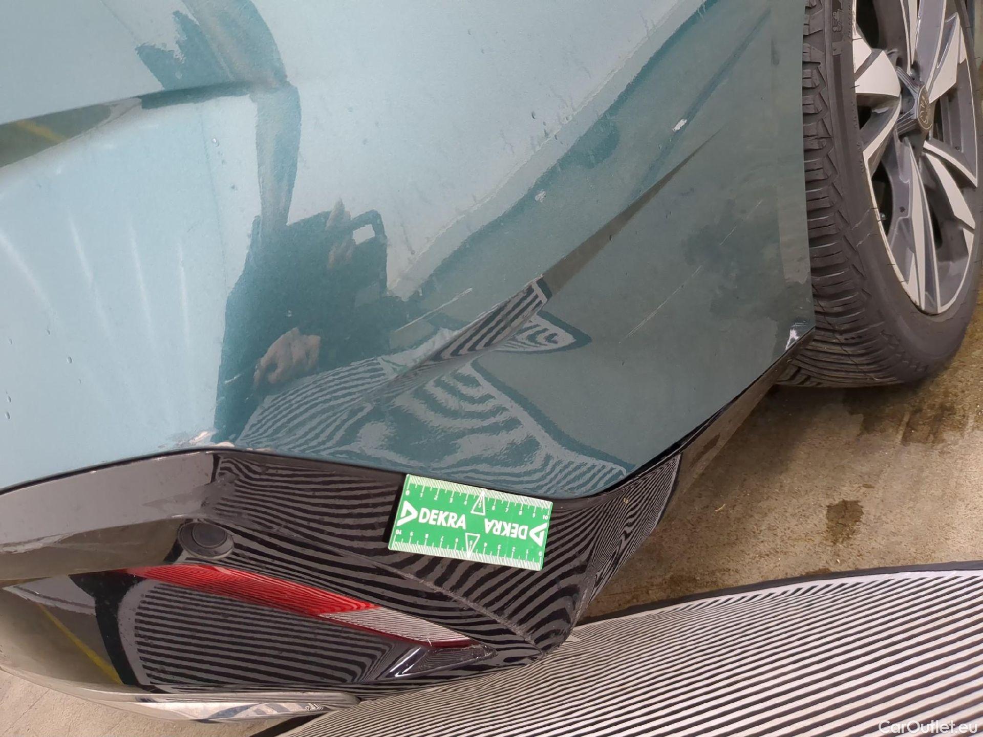  Peugeot  308 PEUGEOT  SW / 2021 / 5P / Break BlueHDi 130 EAT8 ALLURE #29