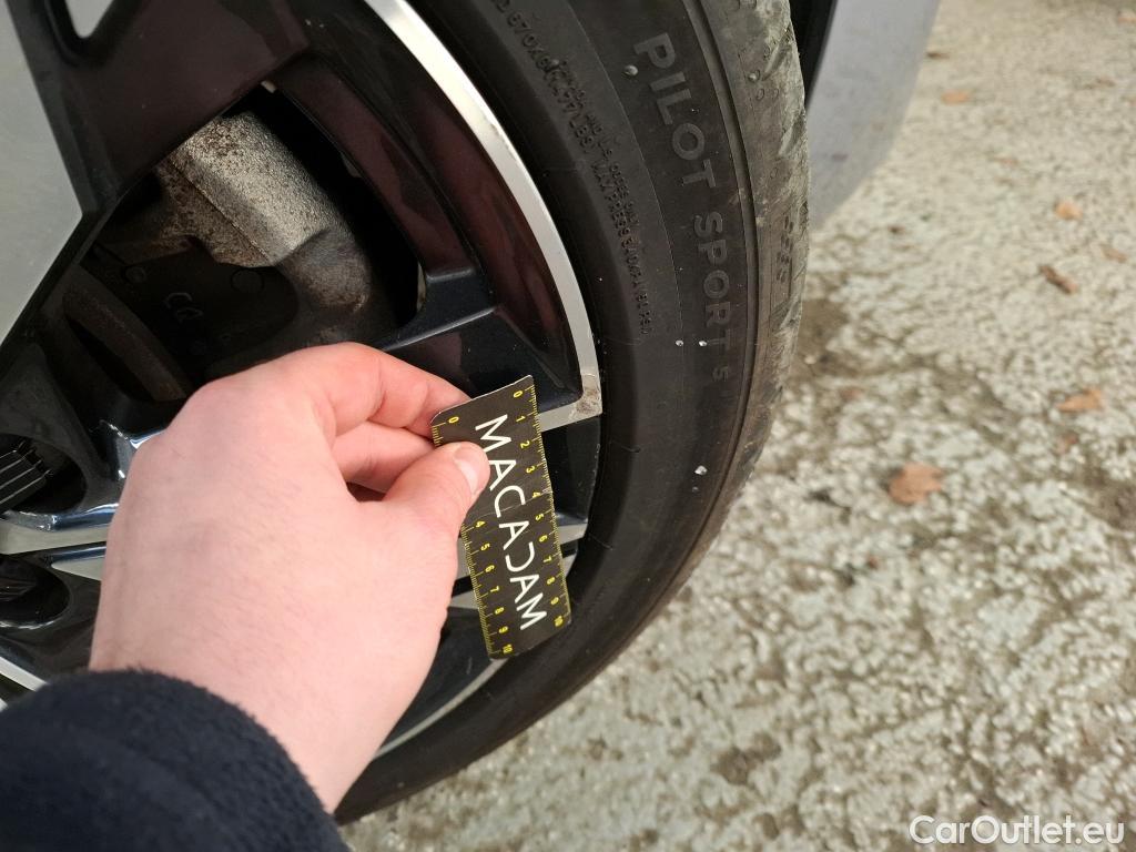  Peugeot  308  Allure 1.5 HDi 130CV BVA8 E6d #26