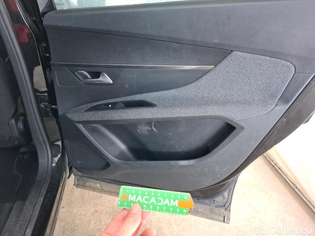  Peugeot  5008  Active Business 1.2 PureTech 130CV BVM6 7 Sieges E6 #46