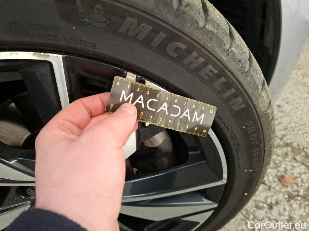  Peugeot  308  Allure 1.5 HDi 130CV BVA8 E6d #25