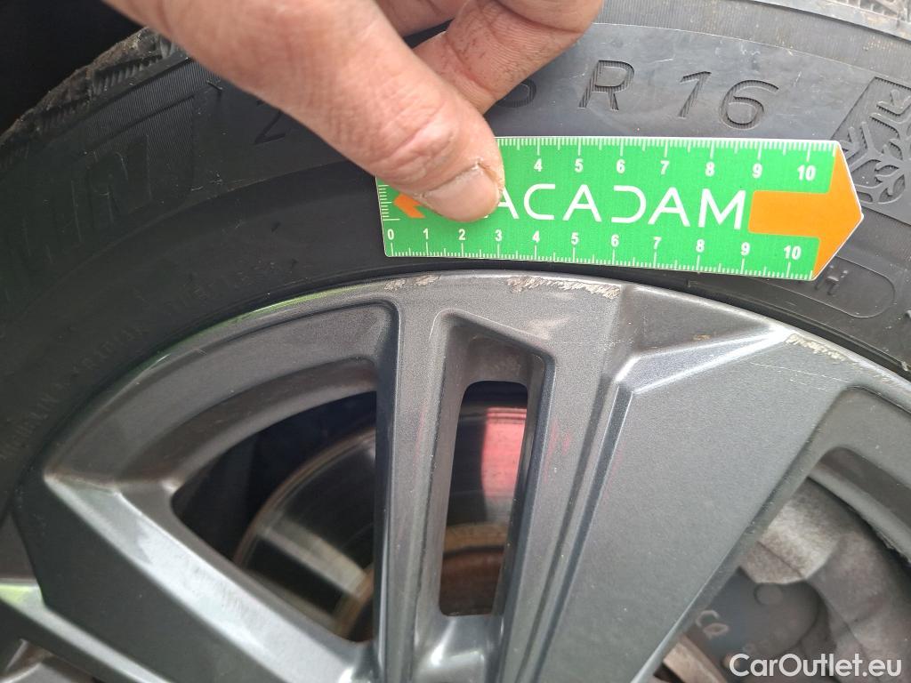  Peugeot  308 PEUGEOT  SW / 2021 / 5P / Break BlueHDi 130 ACTIVE PACK #26