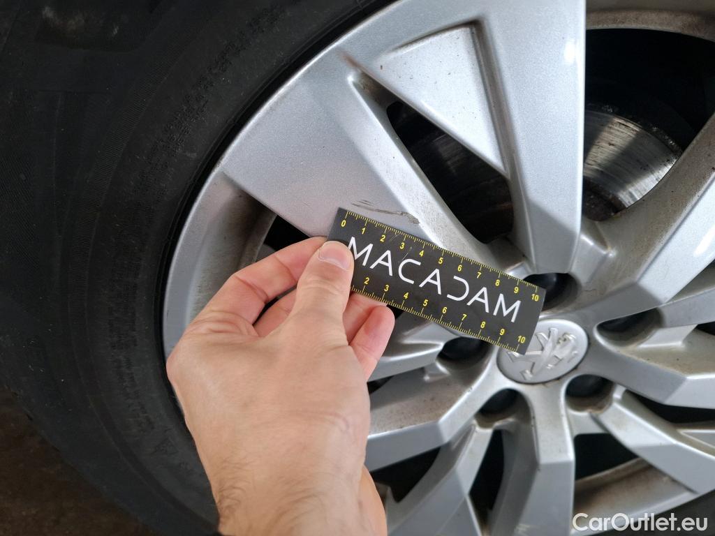  Peugeot  5008  Active Business 1.5 HDi 130CV BVA8 E6d #30