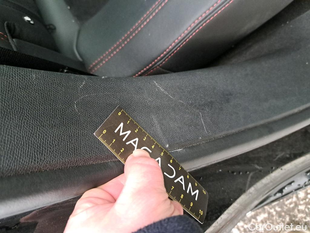  Peugeot  308  SW GT 2.0 HDi 180CV BVA8 E6d #79