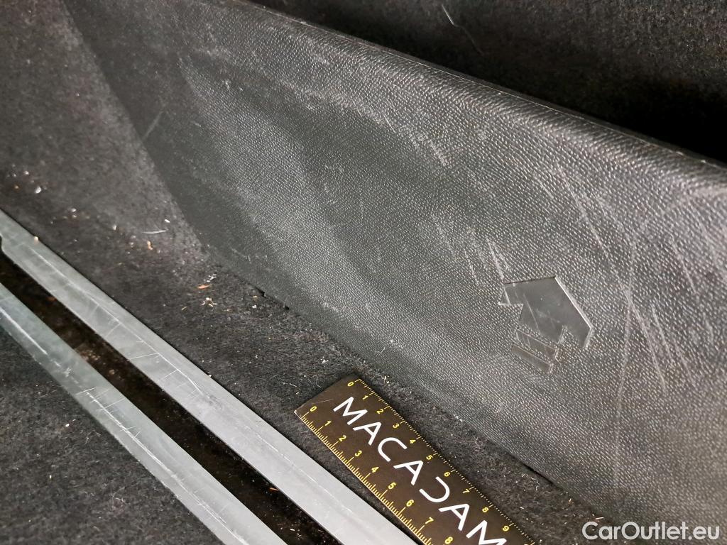  Peugeot  308  SW GT 2.0 HDi 180CV BVA8 E6d #77