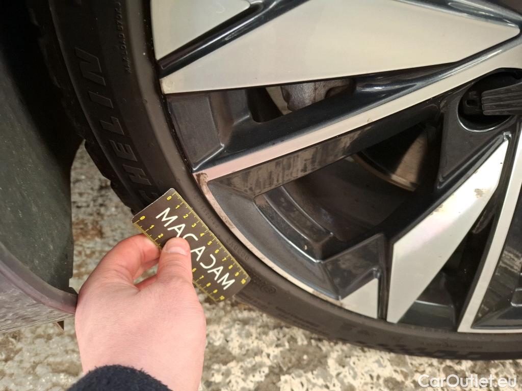  Peugeot  308  Allure 1.5 HDi 130CV BVA8 E6d #8