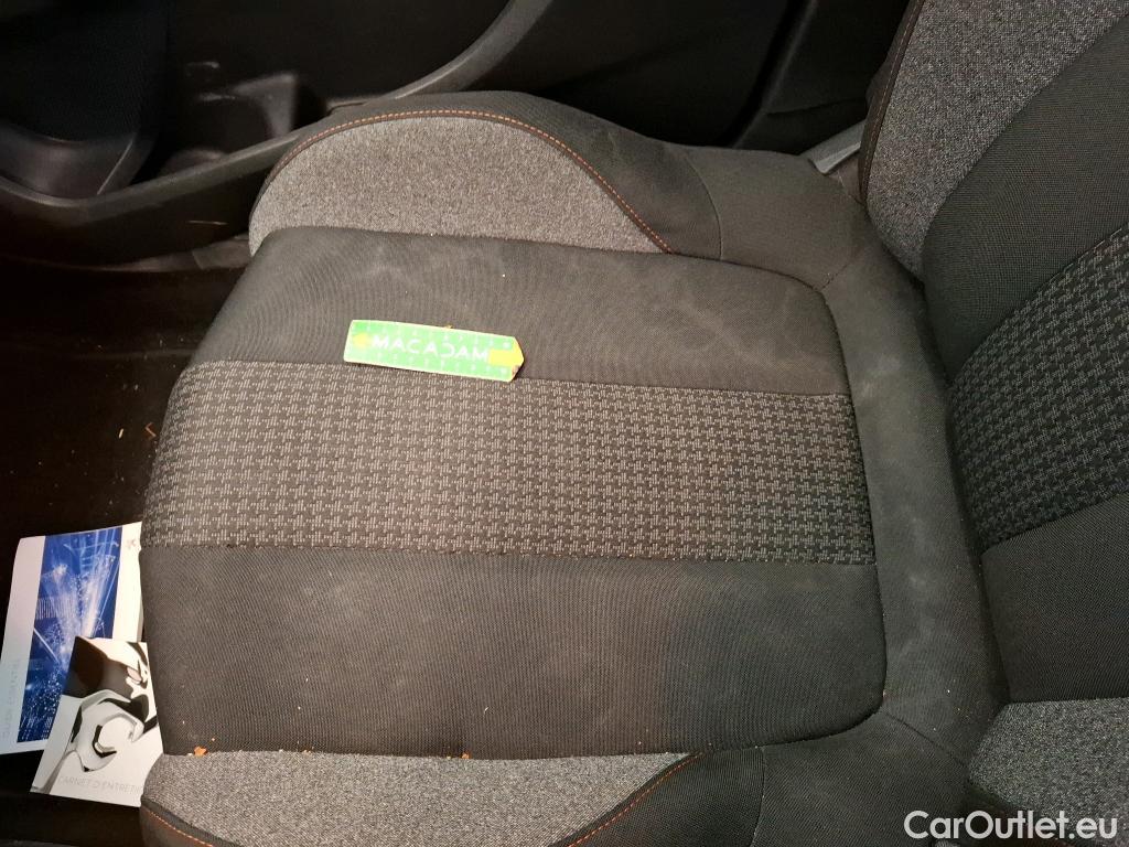  Peugeot  5008  Active Business 1.2 PureTech 130CV BVM6 7 Sieges E6 #59