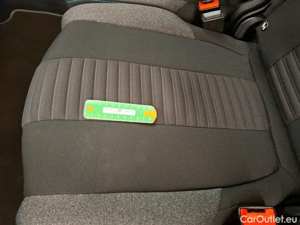  Peugeot  5008 PEUGEOT  / 2020 / 5P / SUV BlueHDi 130 S&S EAT8 Style(SP) #10