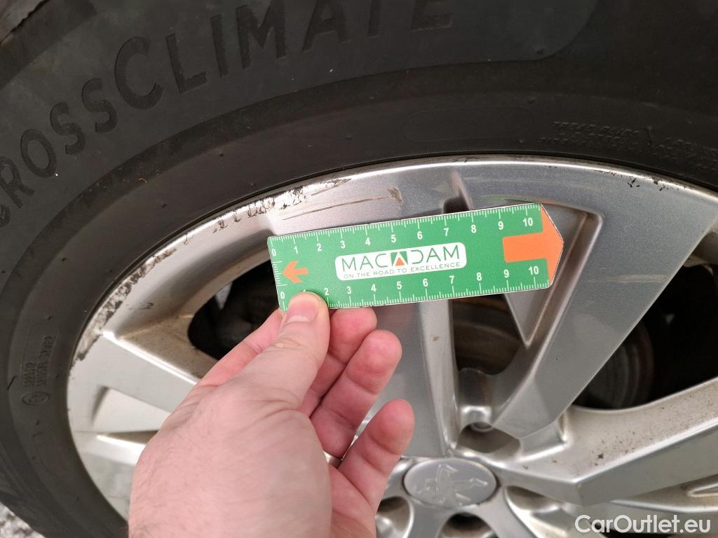  Peugeot  5008  Active Business 1.2 PureTech 130CV BVM6 E6 #12