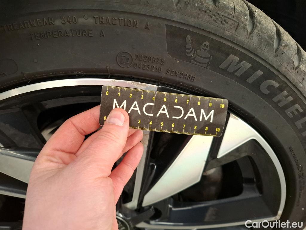  Peugeot  308  Allure 1.5 HDi 130CV BVA8 E6d #23