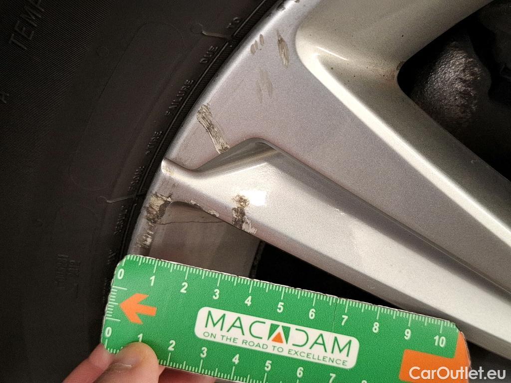  Peugeot  308 PEUGEOT  / 2017 / 5P / Berline Puretech 130 S&S EAT8 Allure #12