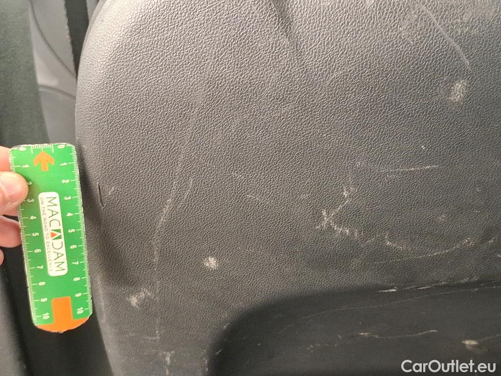  Renault  Captur  Business 1.5 dCi 110CV BVM6 E6 #30