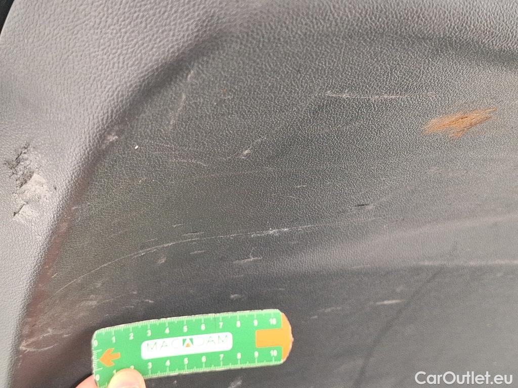  Renault  Captur  Business 1.5 dCi 110CV BVM6 E6 #41