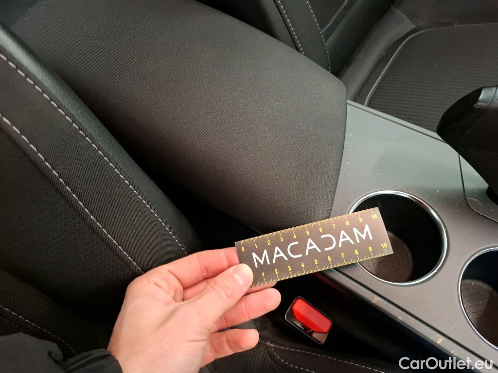  Renault  Megane  IV Berline 5pt. Business 1.5 dCi 115CV BVM6 E6d #30