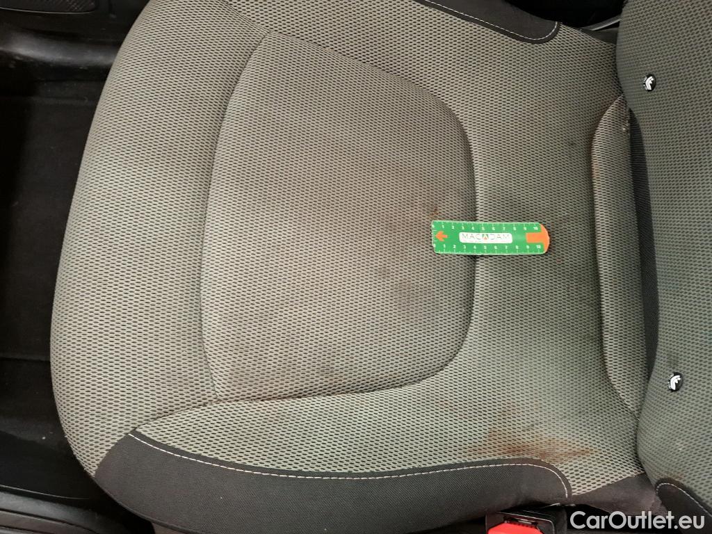  Renault  Captur  Business 1.5 dCi 110CV BVM6 E6 #23