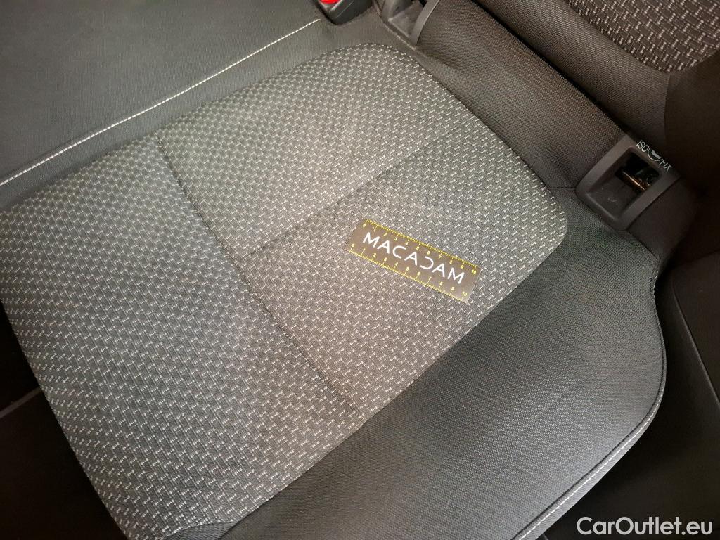  Renault  Kadjar RENAULT  / 2018 / 5P / Crossover Business TCe 140 EDC FAP - 21 #38