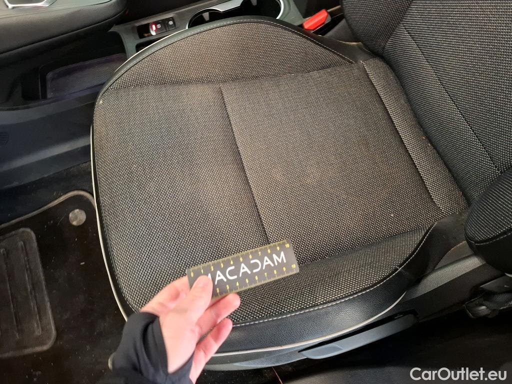  Renault  Captur RENAULT  / 2019 / 5P / SUV Intens E-TECH Plug-in 160 -21 #12