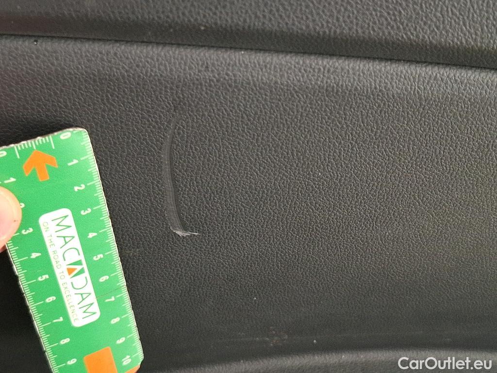  Renault  Captur  Business 1.5 dCi 110CV BVM6 E6 #37