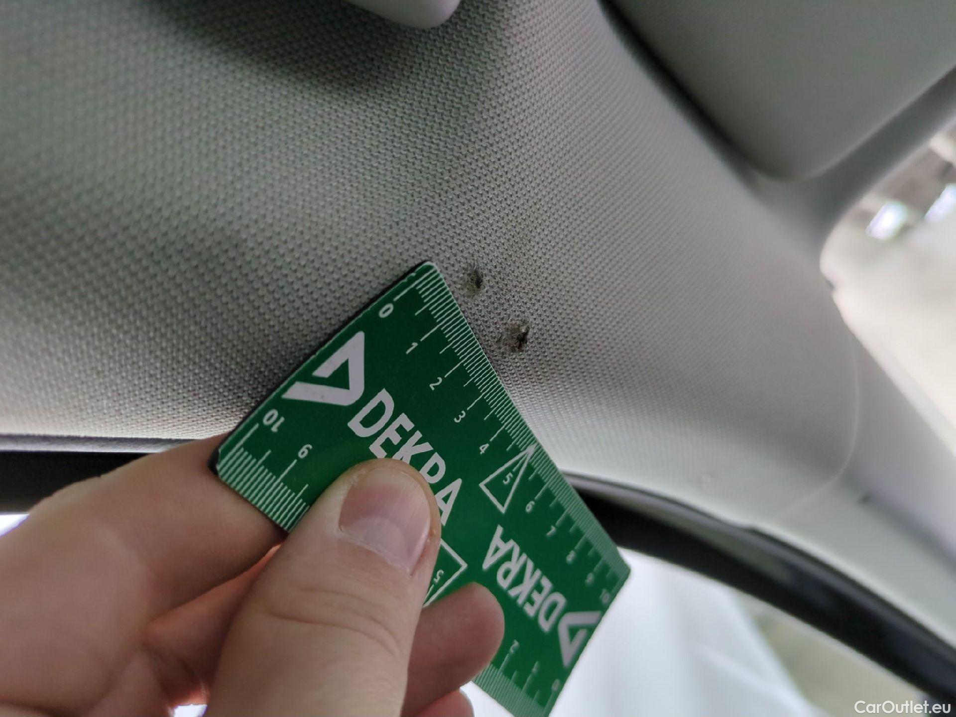  Volkswagen  Tiguan VOLKSWAGEN  / 2020 / 5P / SUV 2.0 TDI 150 DSG7 LIFE PLUS #3