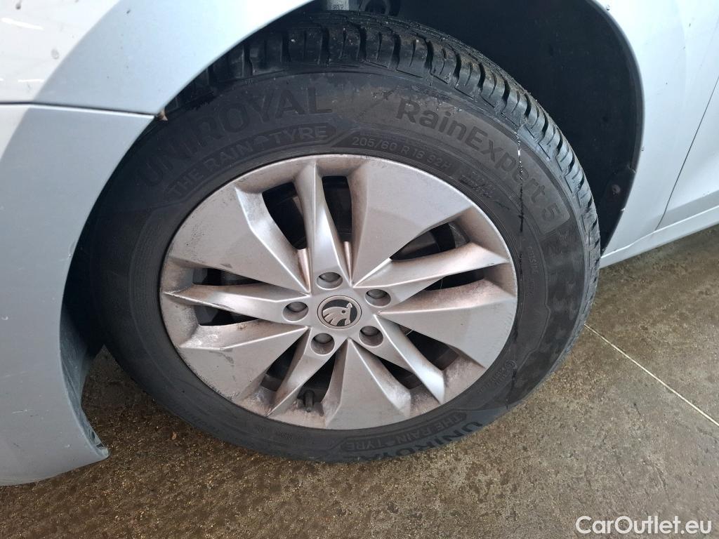  Skoda  Octavia  Break Business 2.0 TDI 150CV BVA7 E6d #16