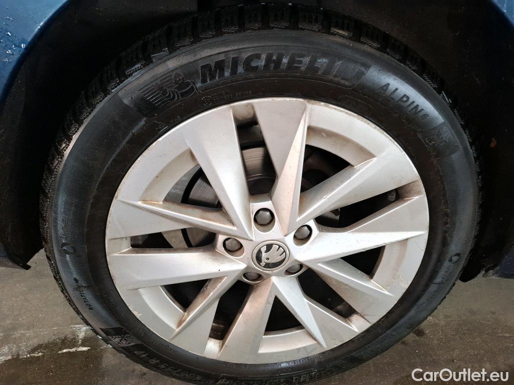  Skoda  Octavia  Berline Style 2.0 TDI 150CV BVA7 E6d #8