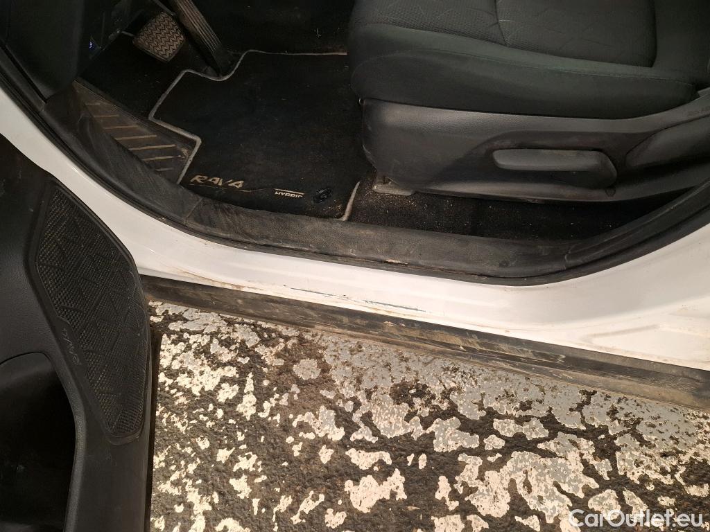  Toyota  RAV4 TOYOTA  Hybride / 2018 / 5P / SUV Hybride AWD Dynamic Business Beyond Zero #9