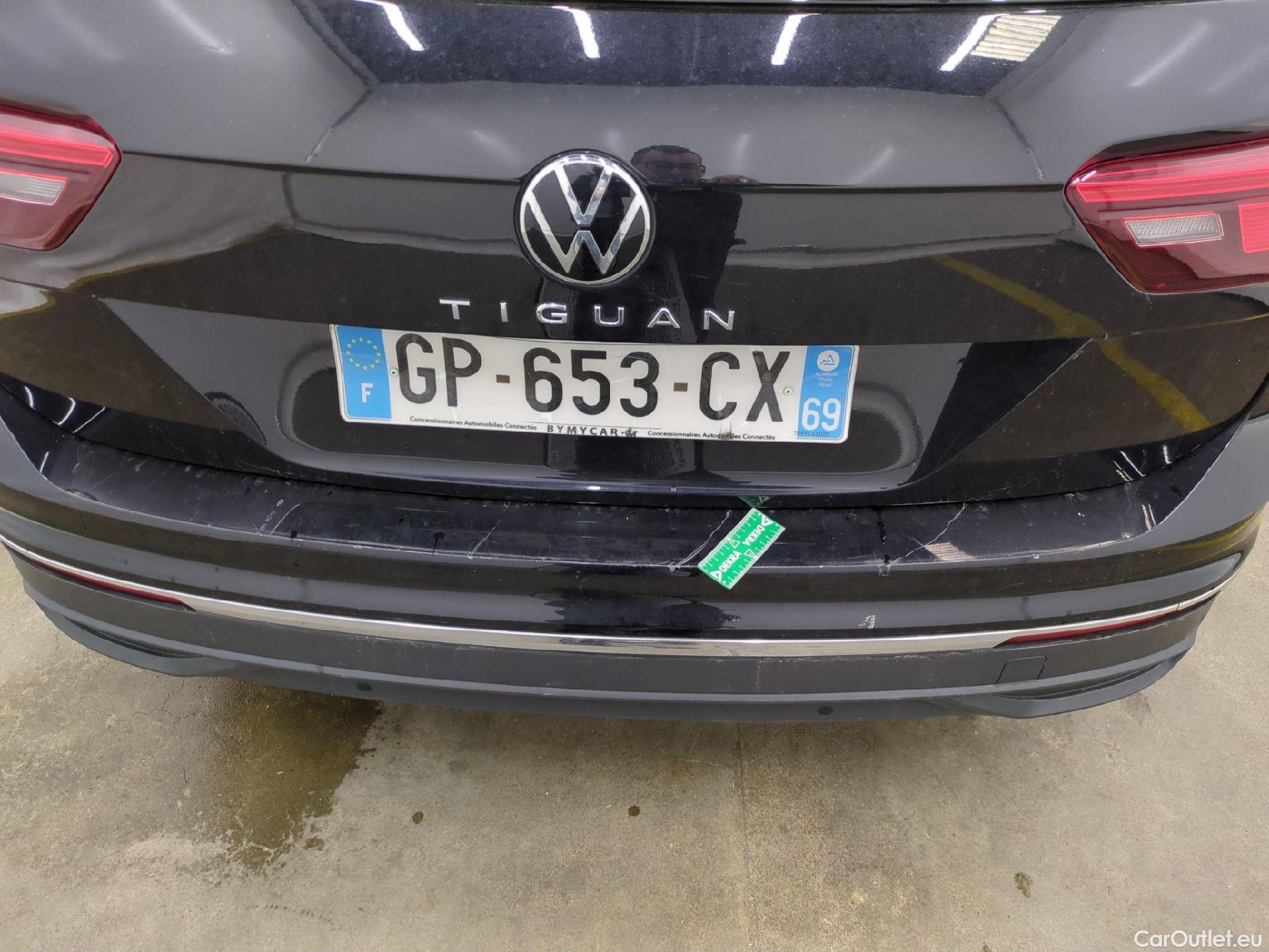  Volkswagen  Tiguan VOLKSWAGEN  / 2020 / 5P / SUV 2.0 TDI 150 DSG7 LIFE PLUS #36