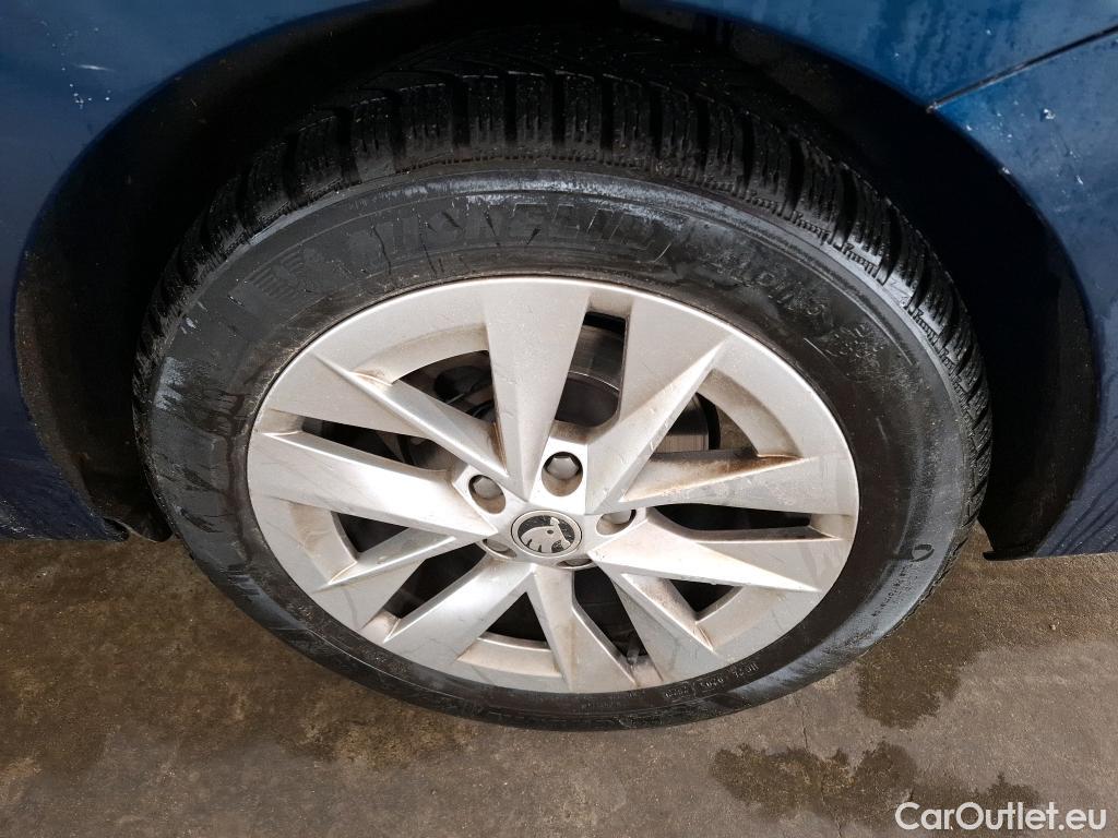  Skoda  Octavia  Berline Style 2.0 TDI 150CV BVA7 E6d #27