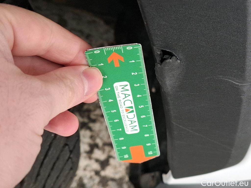  Toyota  RAV4 TOYOTA  Hybride / 2018 / 5P / SUV Hybride AWD Dynamic Business Beyond Zero #8