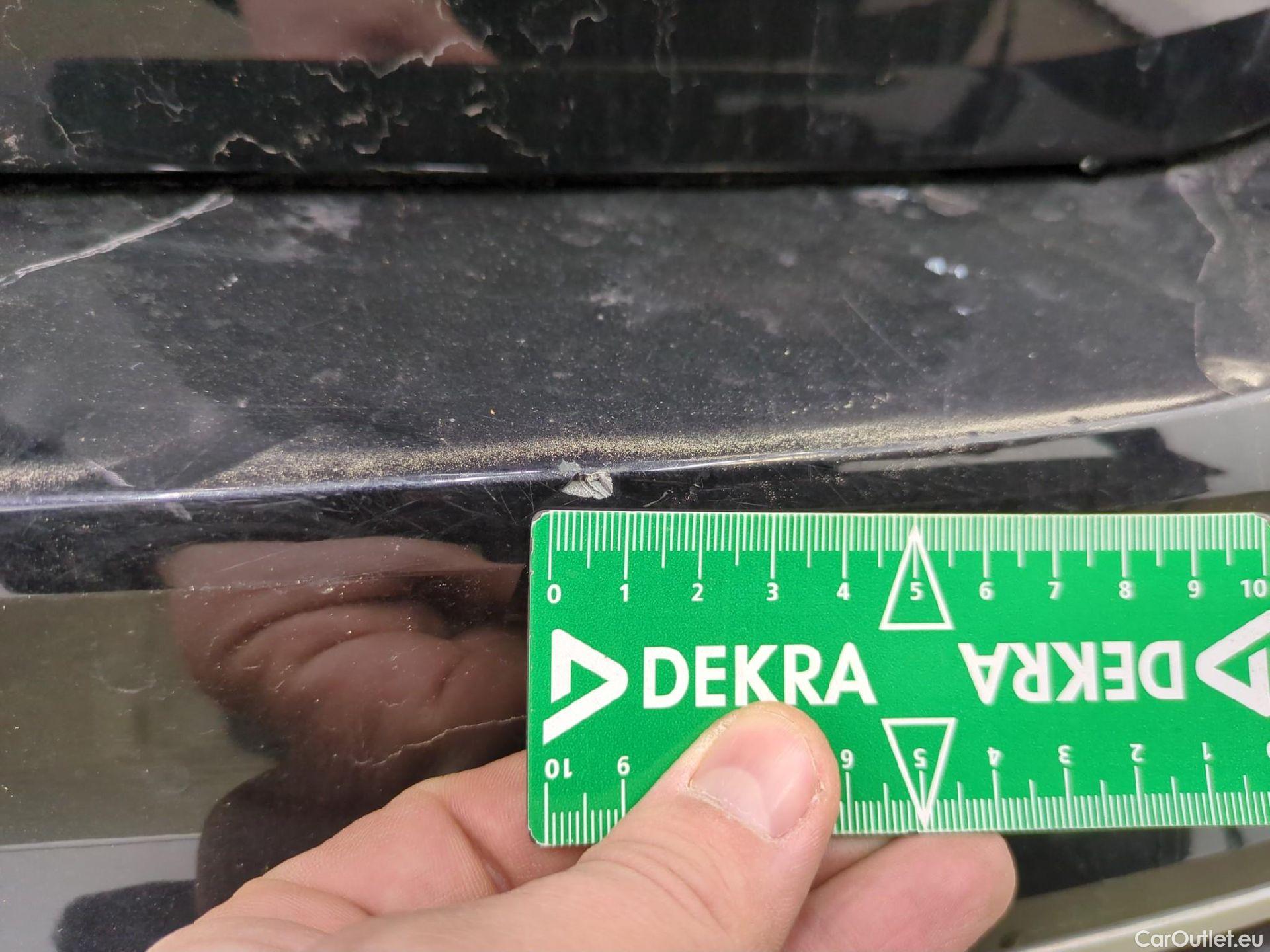  Volkswagen  Tiguan VOLKSWAGEN  / 2020 / 5P / SUV 2.0 TDI 150 DSG7 LIFE PLUS #34