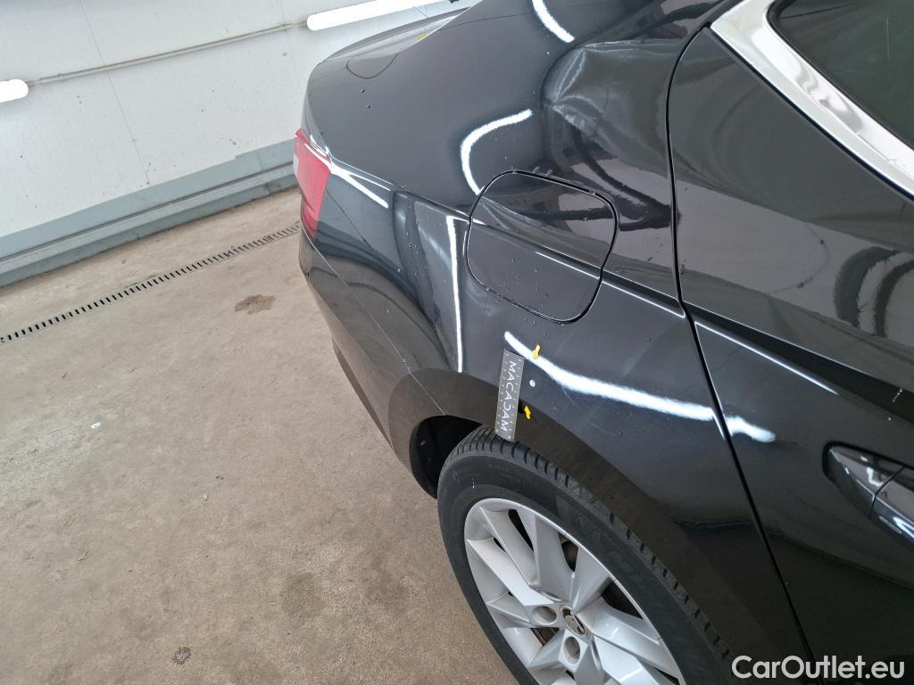  Skoda  Superb  Berline Business 2.0 TDI 150CV BVA7 E6d #17