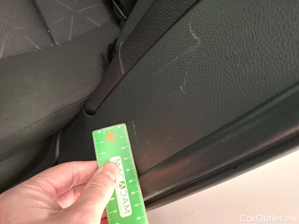  Toyota  RAV4 TOYOTA  Hybride / 2018 / 5P / SUV Hybride AWD Dynamic Business Beyond Zero #19