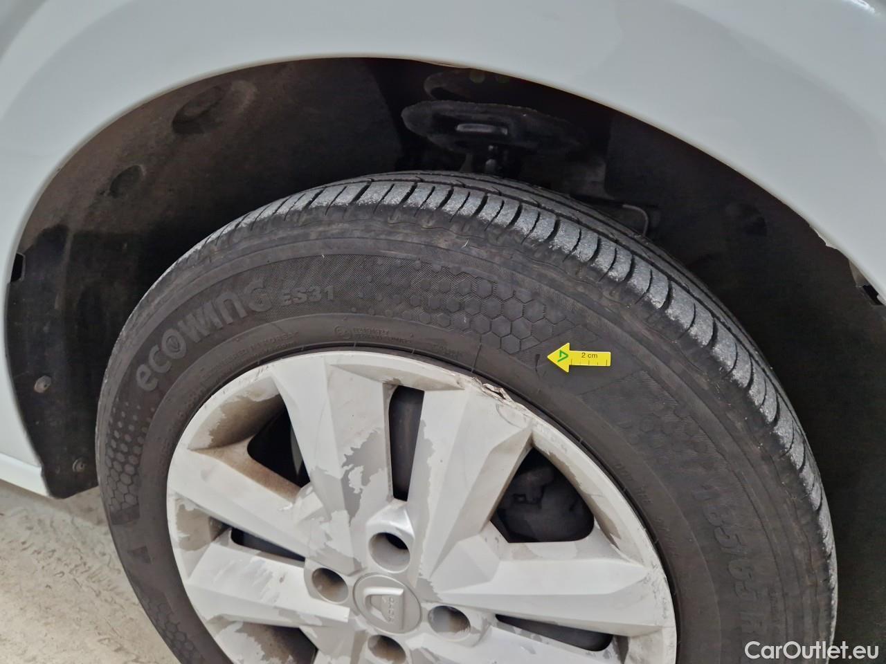  Dacia  Logan 1.0 TCe 90CP Comfort MT6 #9