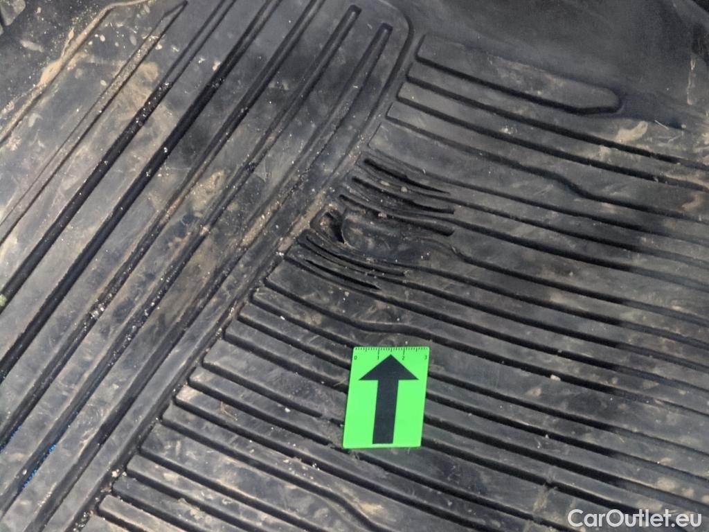  Ford  Kuga 2.5 Duratec FHEV 190CP Titanium CVT AWD #42