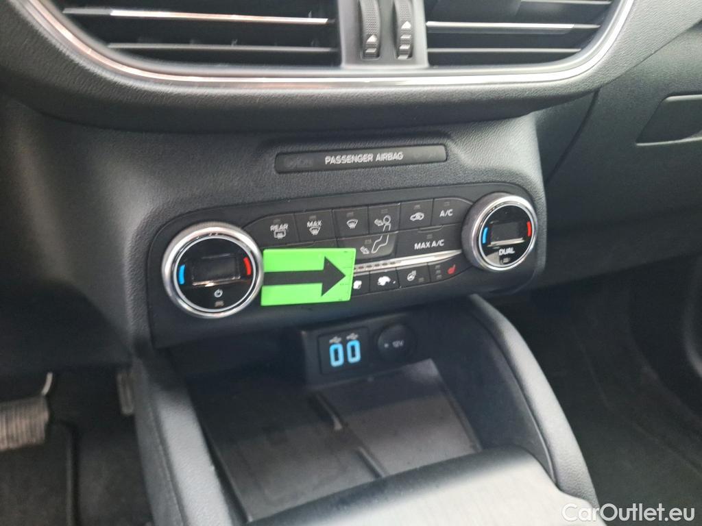  Ford  Kuga 1.5 EcoBlue 120CP Titanium A8 #39