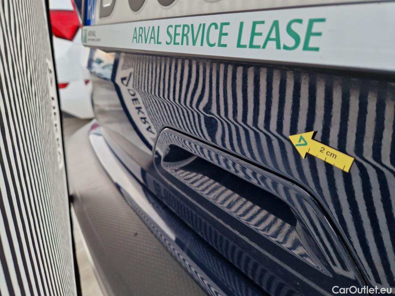  Ford  Kuga 1.5 EcoBlue 120CP Titanium A8 #36