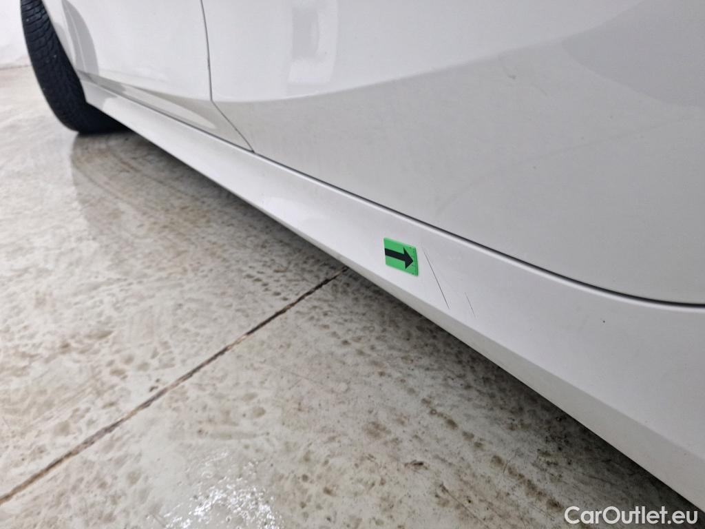  Bmw  Serie 3 2.0 330e xDrive Advantage AT #9