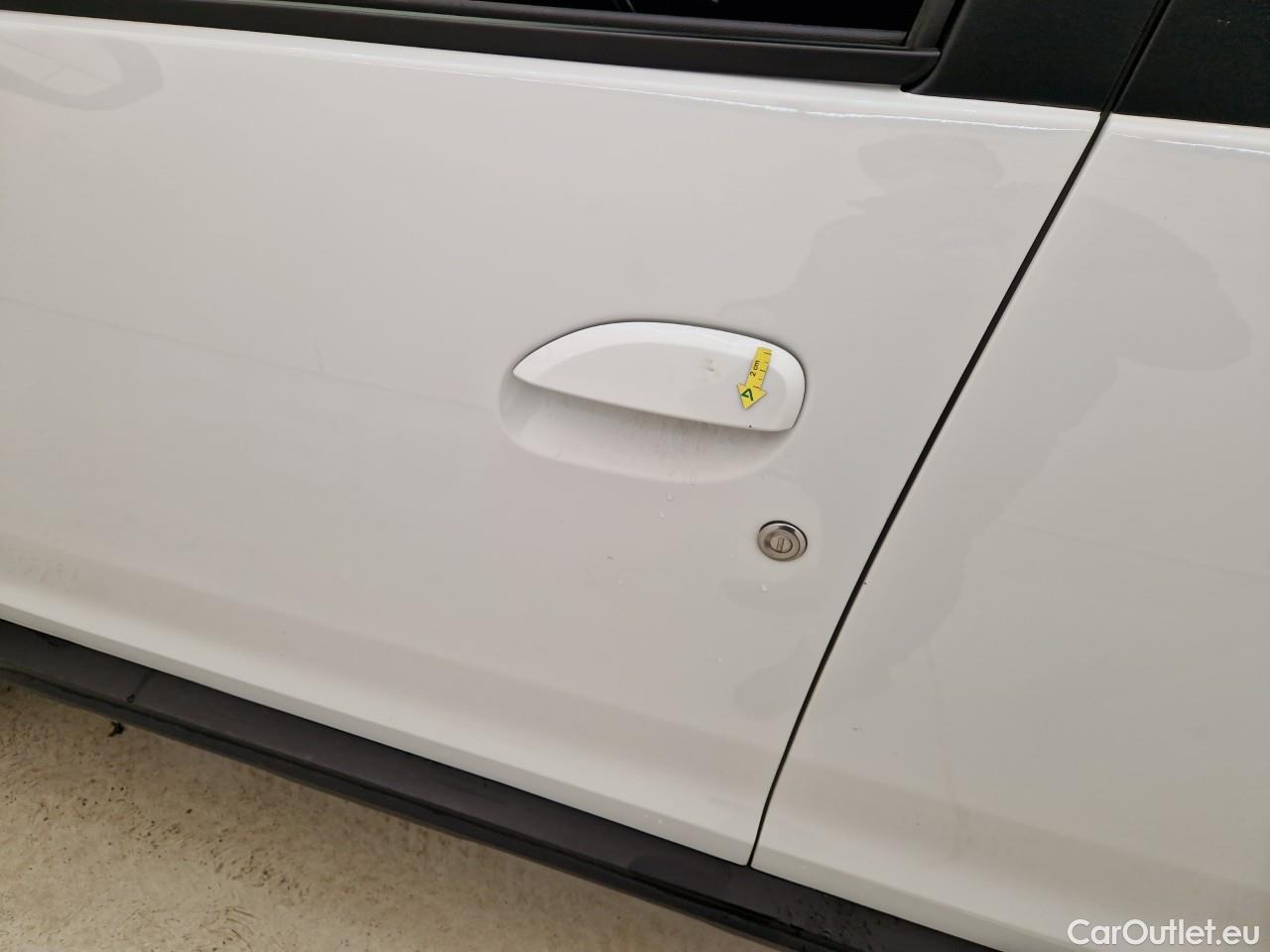  Dacia  Duster 1.5 Blue dCi 115CP Comfort 4WD #3