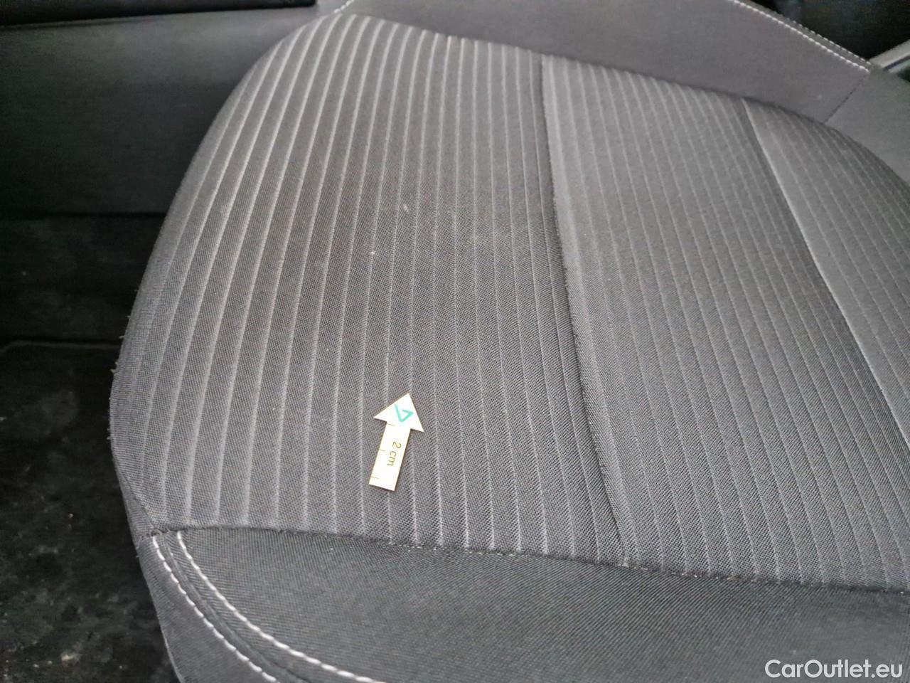  Ford  Kuga 1.5 EcoBlue 120CP Titanium A8 #44