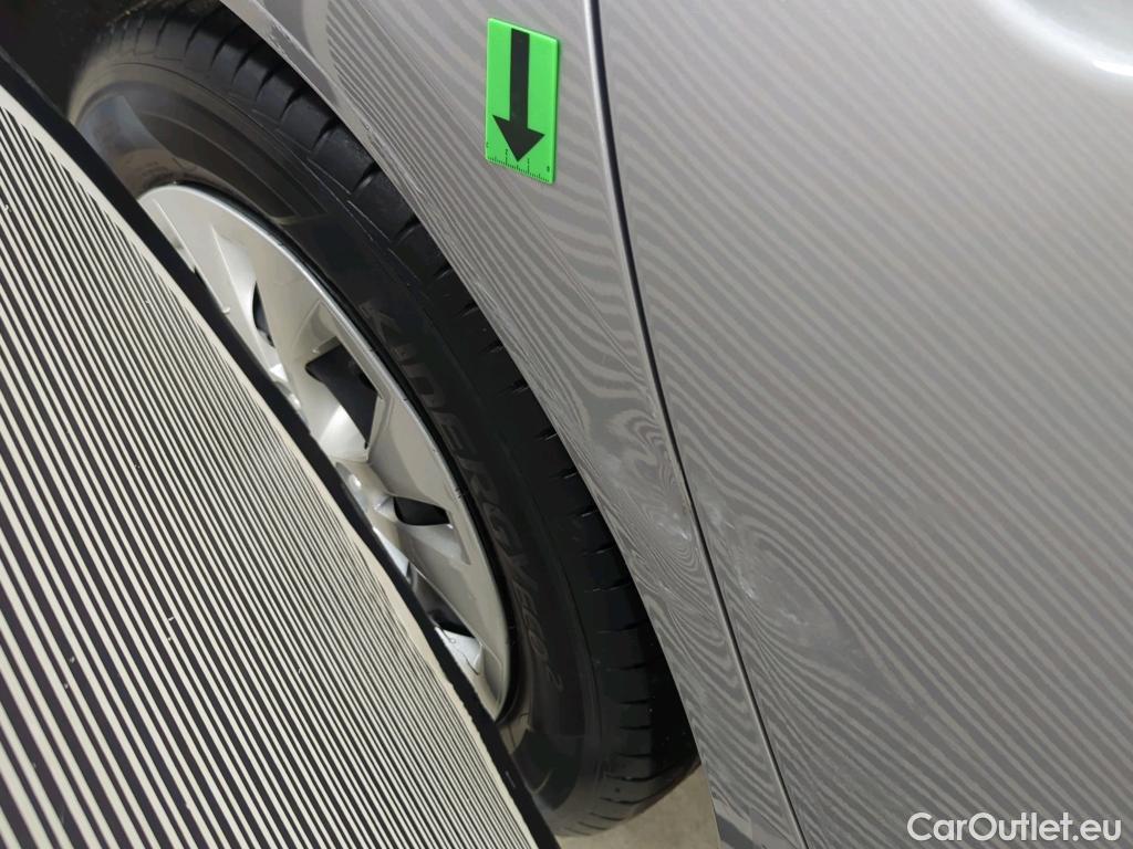  Hyundai  i30 1.5 110CP Comfort #16