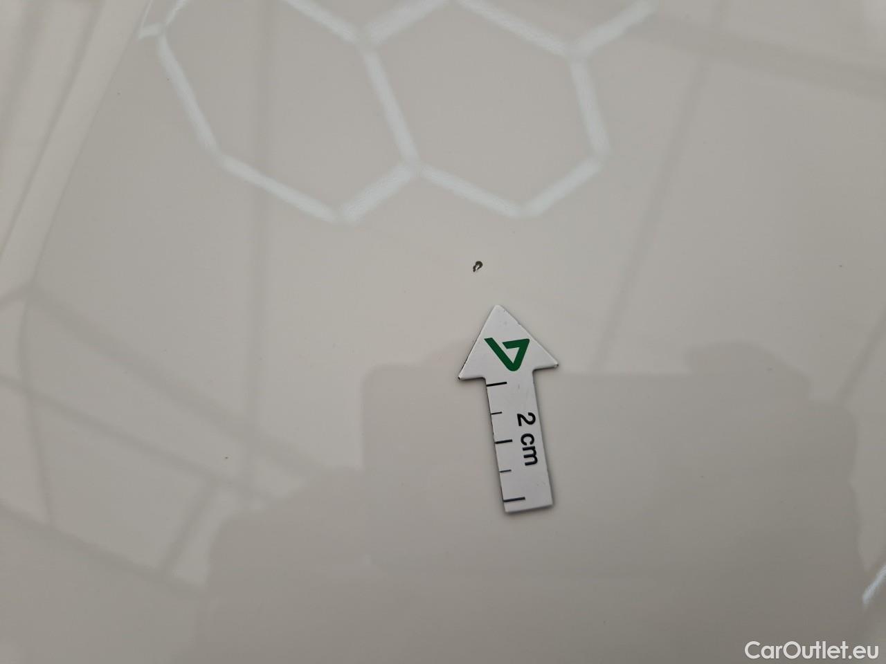  Mercedes  GLA  200 #4