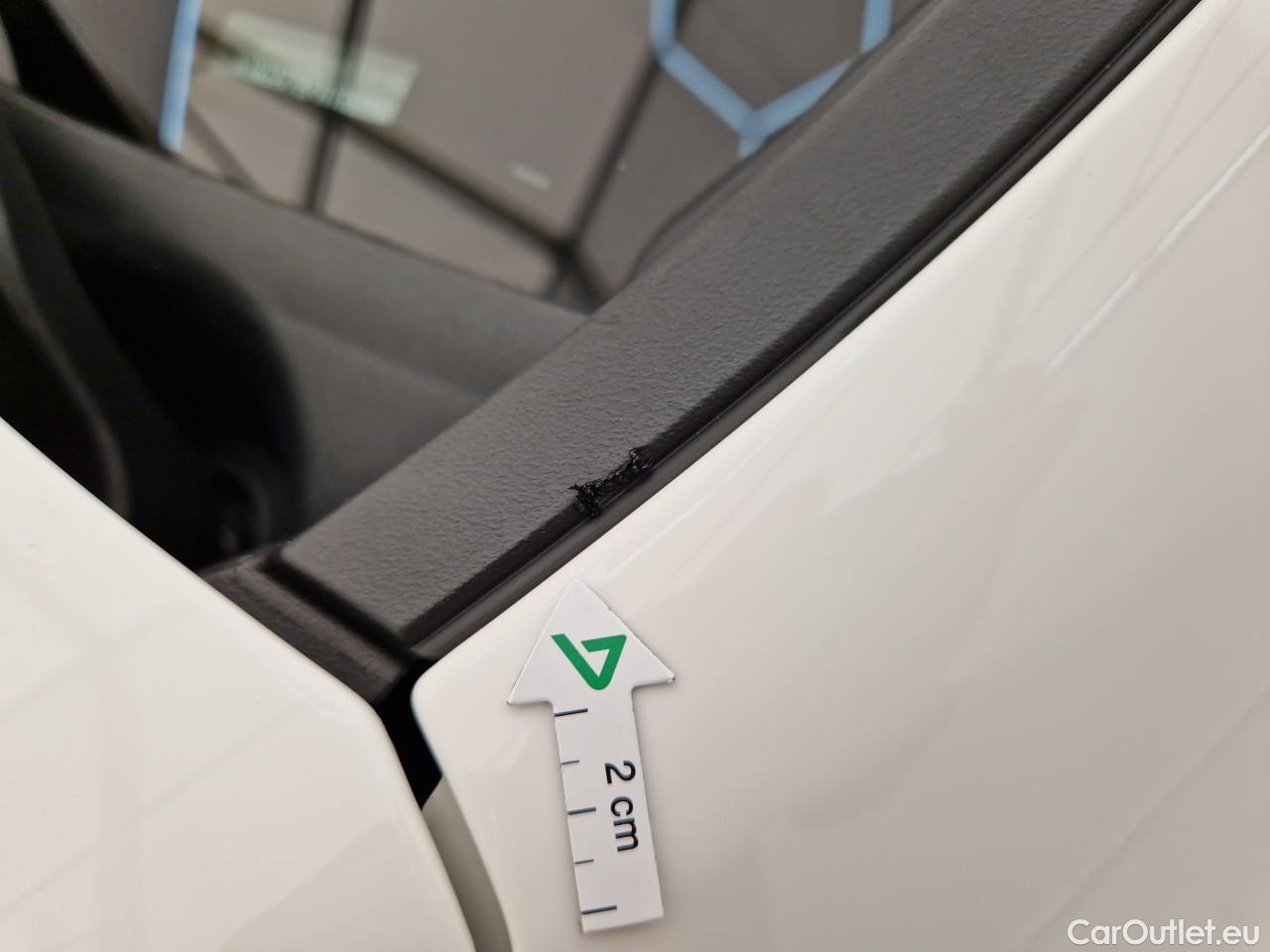  Mercedes  GLA  200 #5