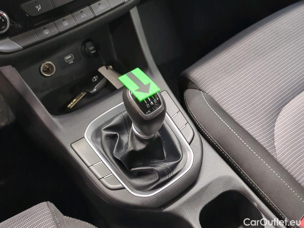  Hyundai  i30 1.5 110CP Comfort #11