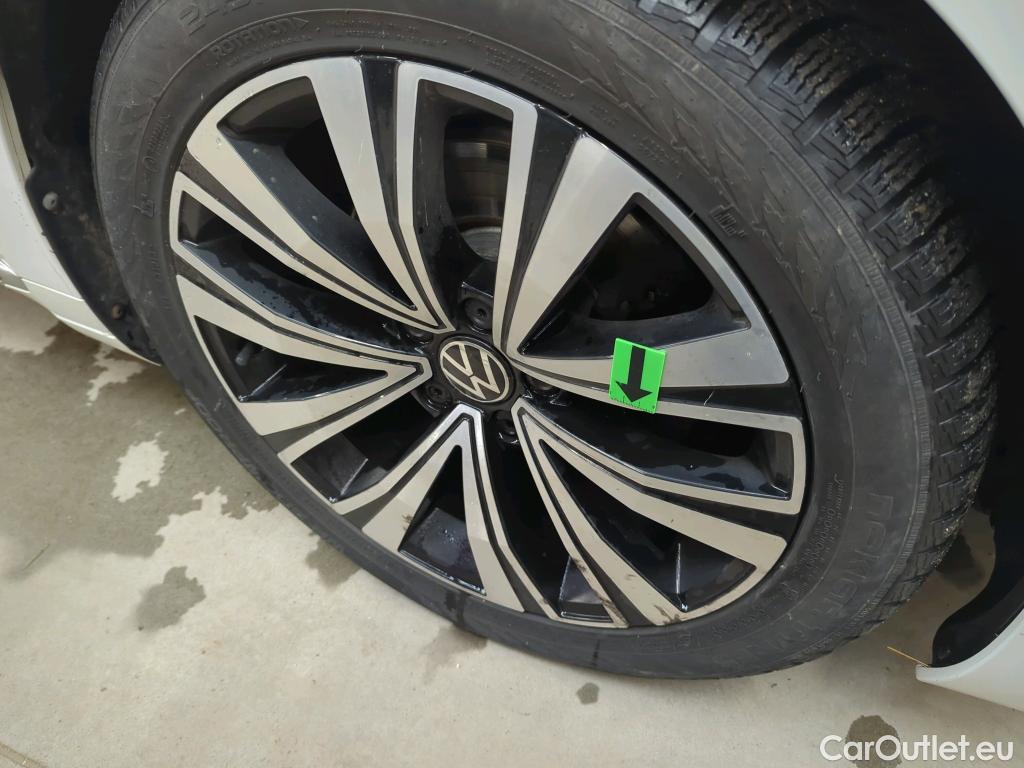  Volkswagen  Arteon SB Elegance 2.0 TDI 150 CP DSG #23