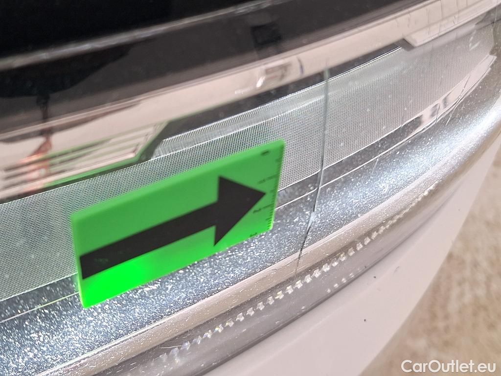  Volkswagen  Passat Comfortline 2.0 TDI DSG 190 CP #4