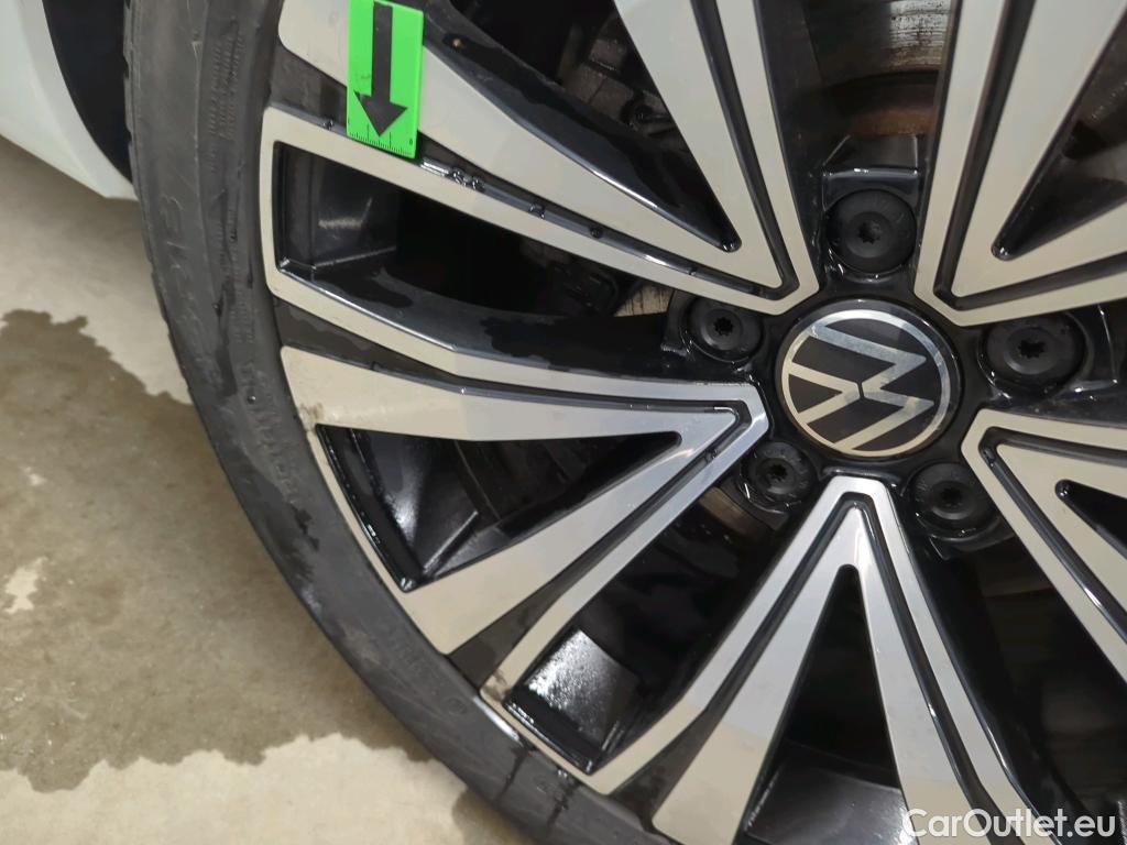  Volkswagen  Arteon SB Elegance 2.0 TDI 150 CP DSG #22