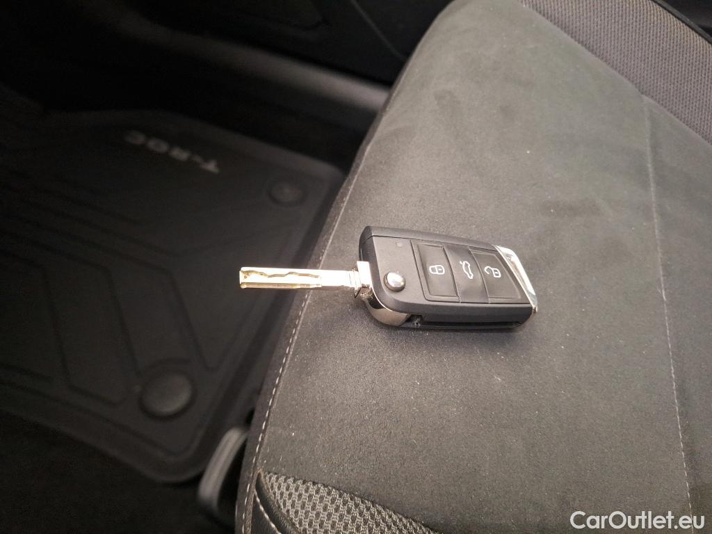  Volkswagen  T-ROC 1.5 TSI 150CP Style DSG #6