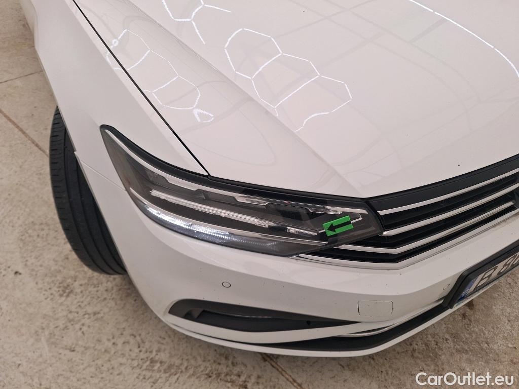  Volkswagen  Passat Comfortline 2.0 TDI DSG 190 CP #1