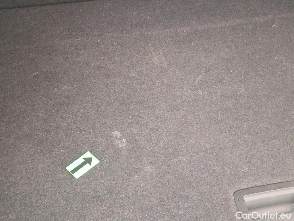  Volkswagen  T-ROC 1.5 TSI 150CP Style DSG #28