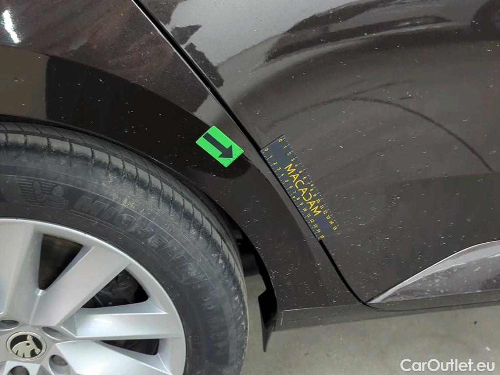  Skoda  Superb 2.0 TDI 150CP Ambition DSG #29