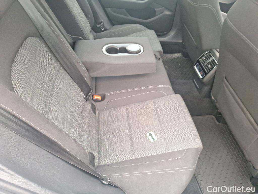  Volkswagen  Passat Comfortline 2.0 TDI DSG 190 CP #25